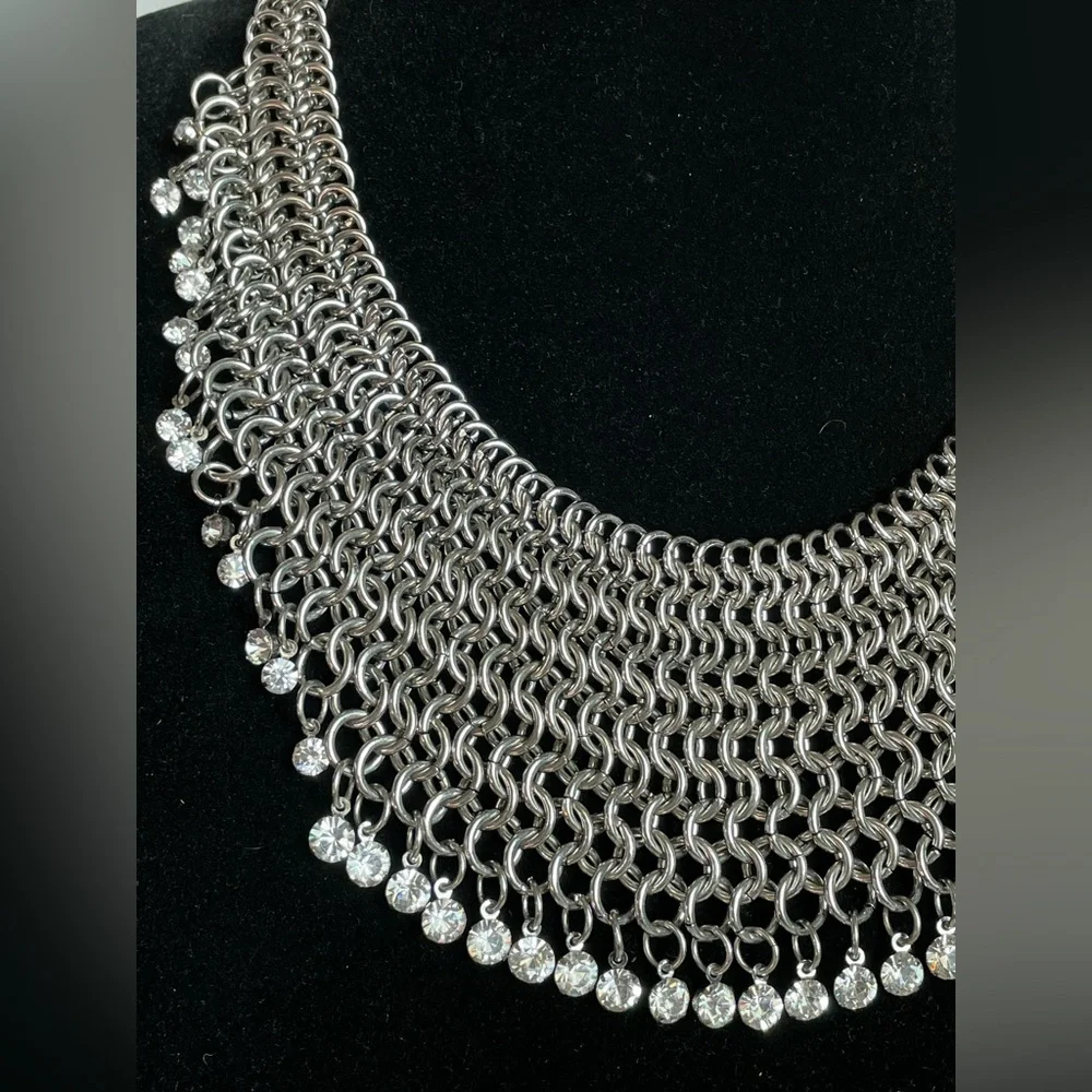 Silver Tone Chainmail Rhinestone Bib Necklace Cleopatra Whimsigoth Renn Faire - Picture 5 of 6